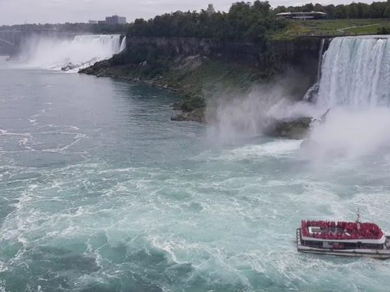 Queen Tour Niagara Falls Tours