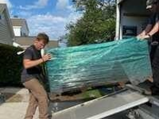 Yeah That Movers