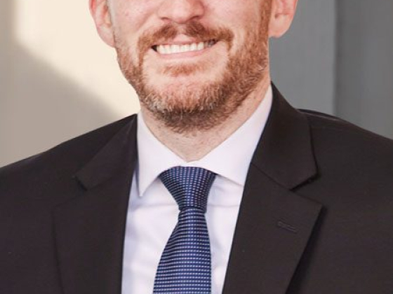 Brandon Carr, Esq.
