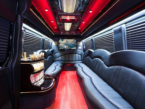 Stretch Suv Limo Rentals