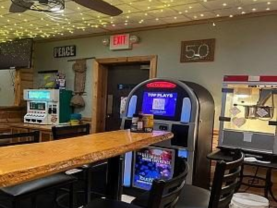Moonies Resort Bar and Grill