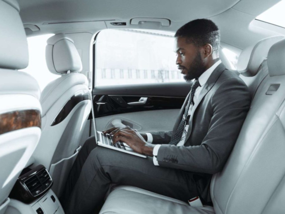 Black Tie Chauffeur